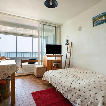 Apartment Face A La
