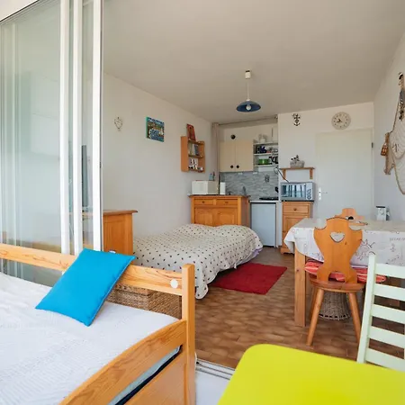Face A La Apartment *