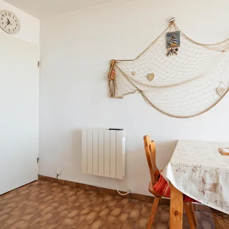 Face A La Apartment *